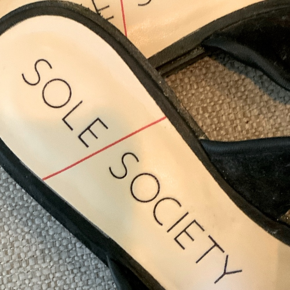 Sole Society Sandals Black and Silver Slides Flats Open Toes Comfy Size 9.5 - Picture 5 of 7